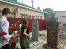 В «Малой академии» прошла патриотическая акция «ЦВЕТЫ У ОБЕЛИСКОВ»